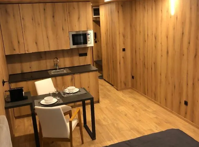 - Maroldova Apartment *